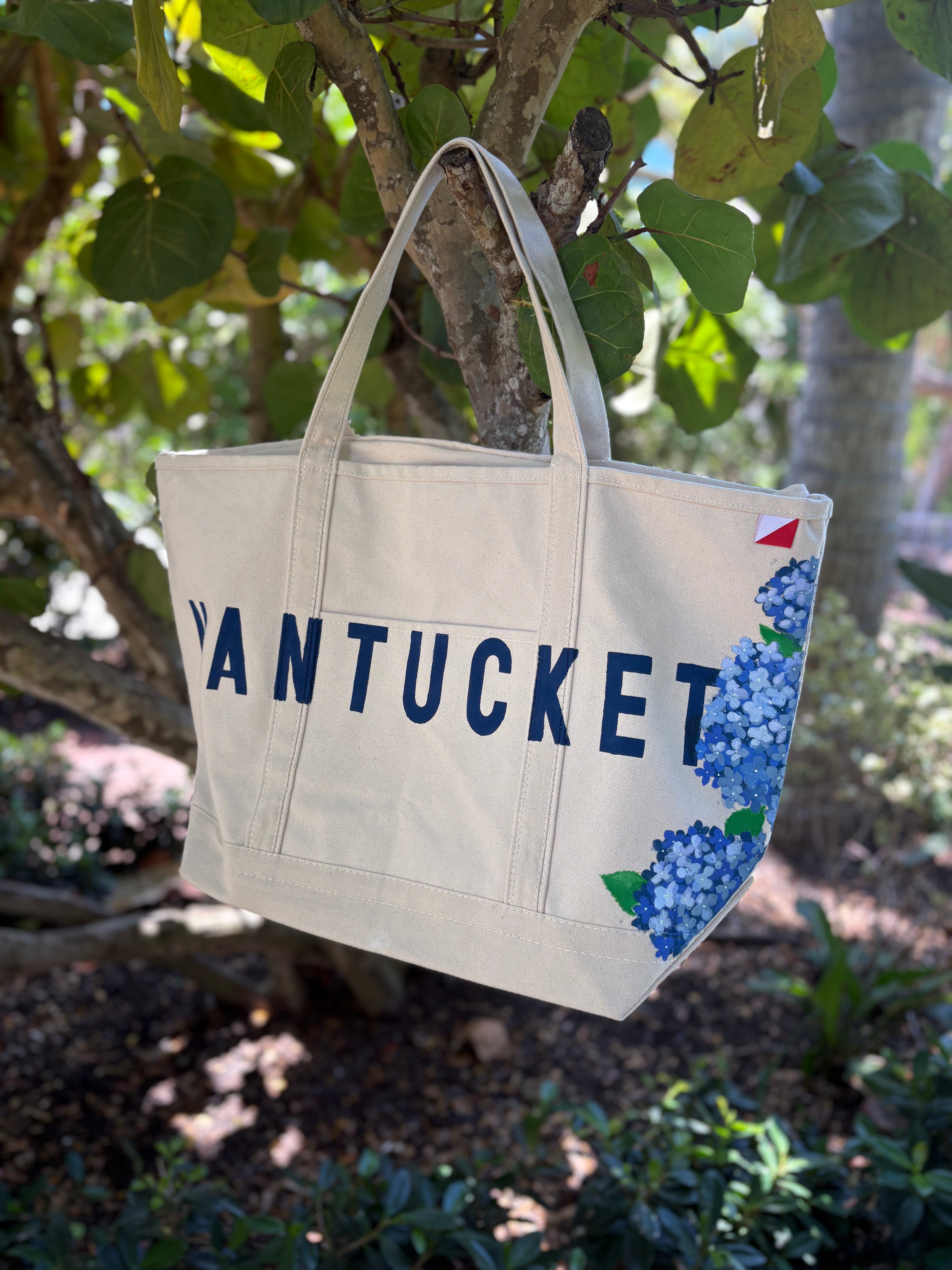 Nantucket Hydrangea Large Tote