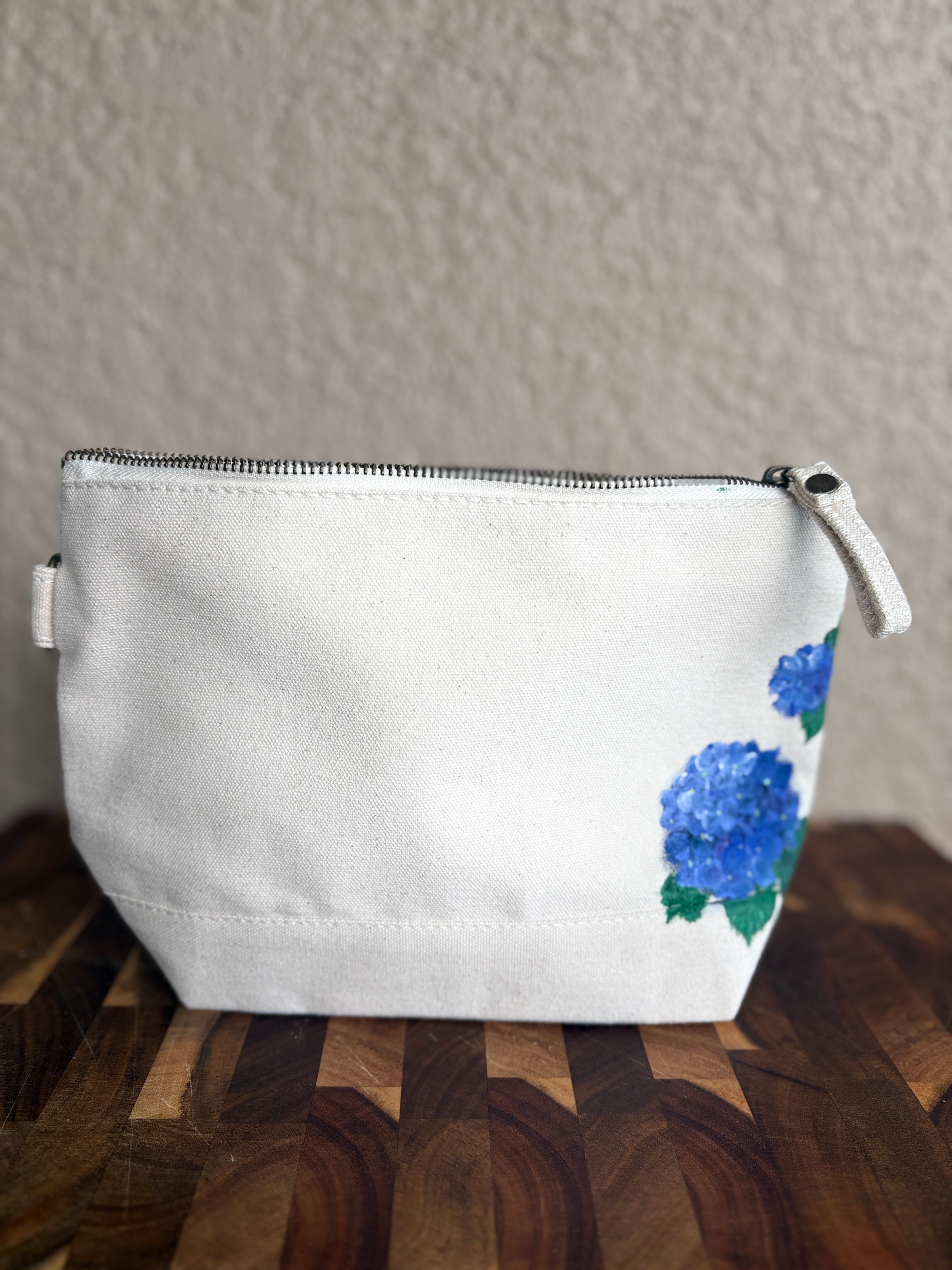 Hydrangea pouch