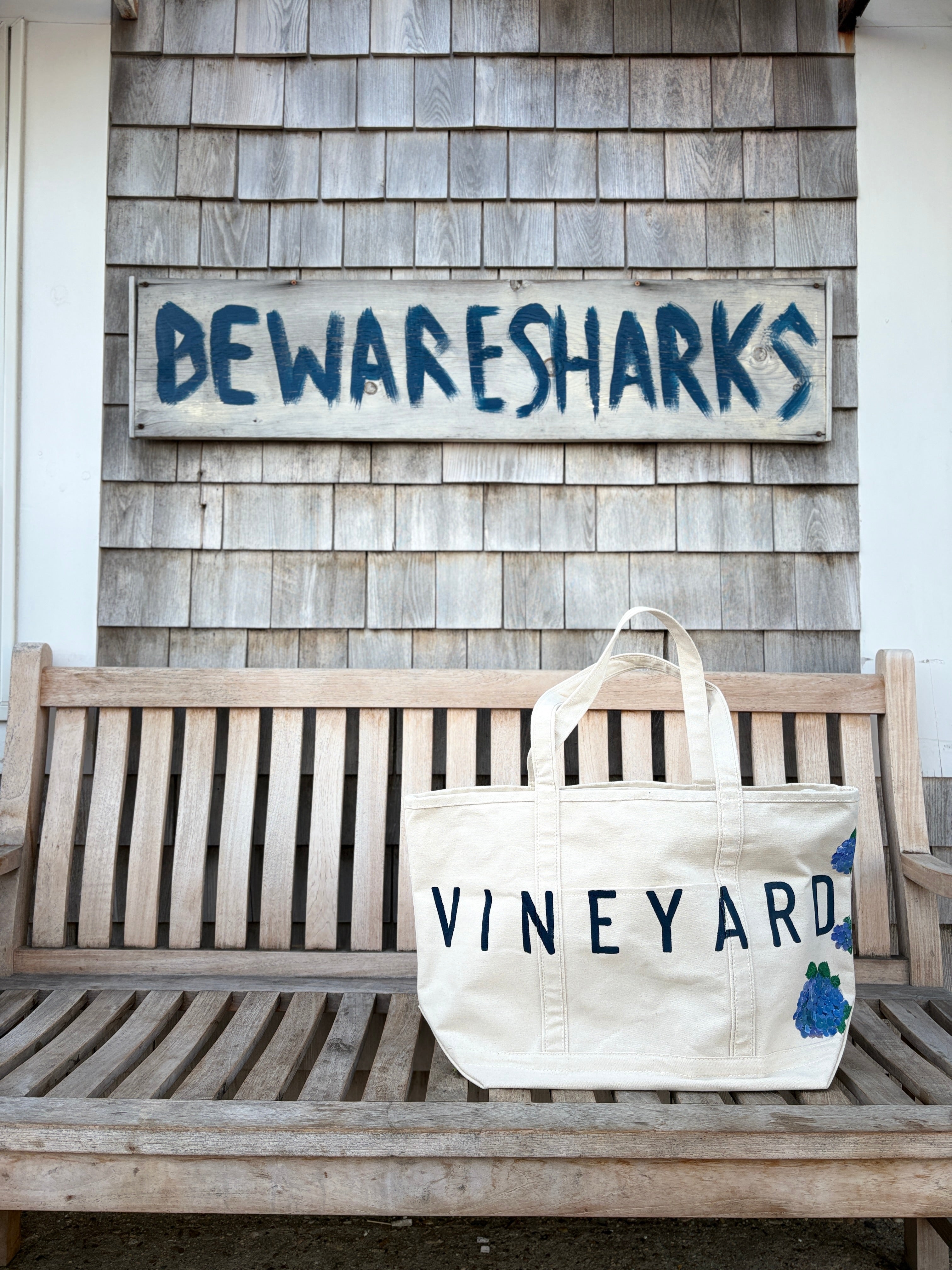 Martha’s Vineyard Large Hydrangea Tote