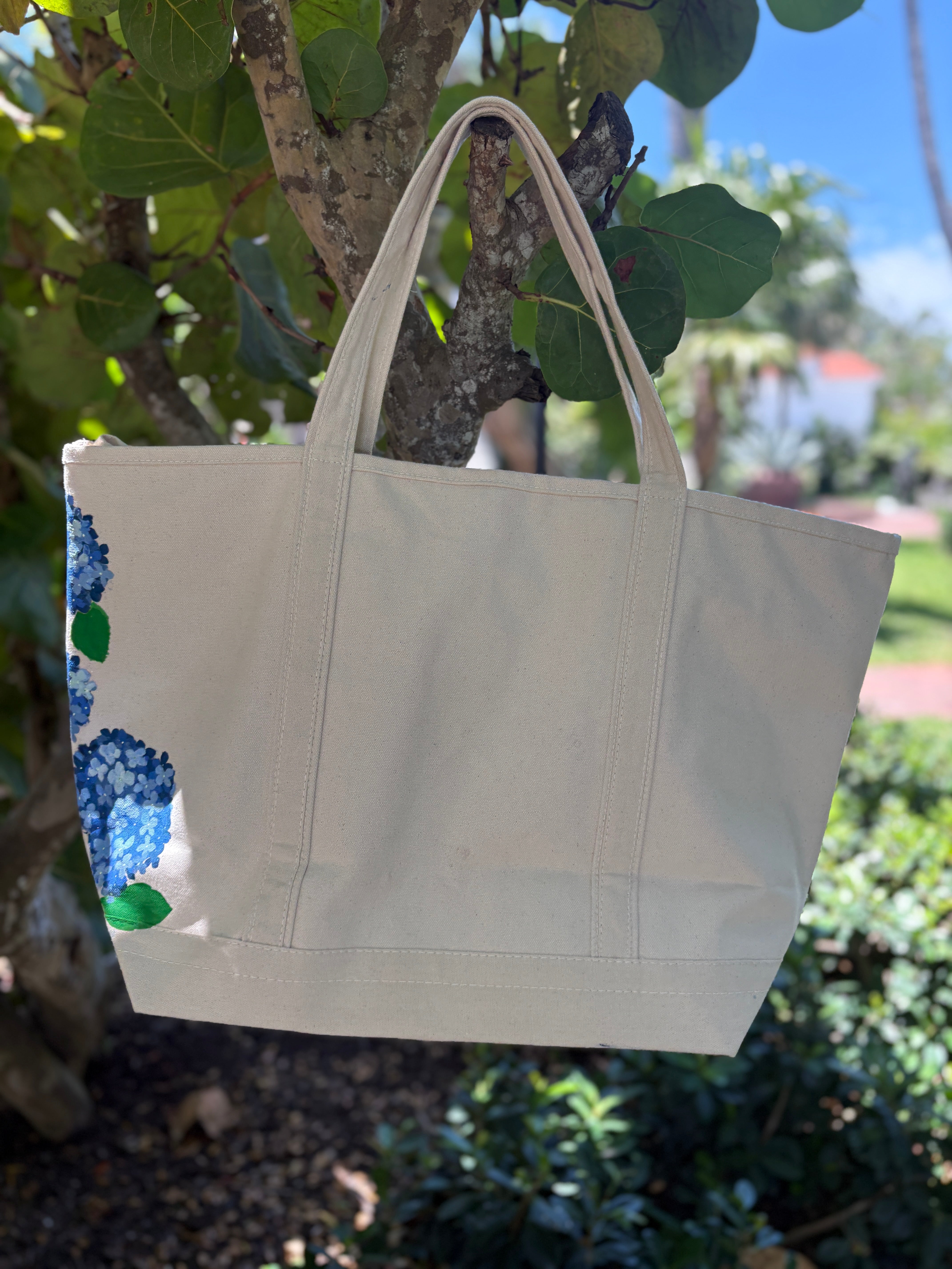 Nantucket Hydrangea Large Tote