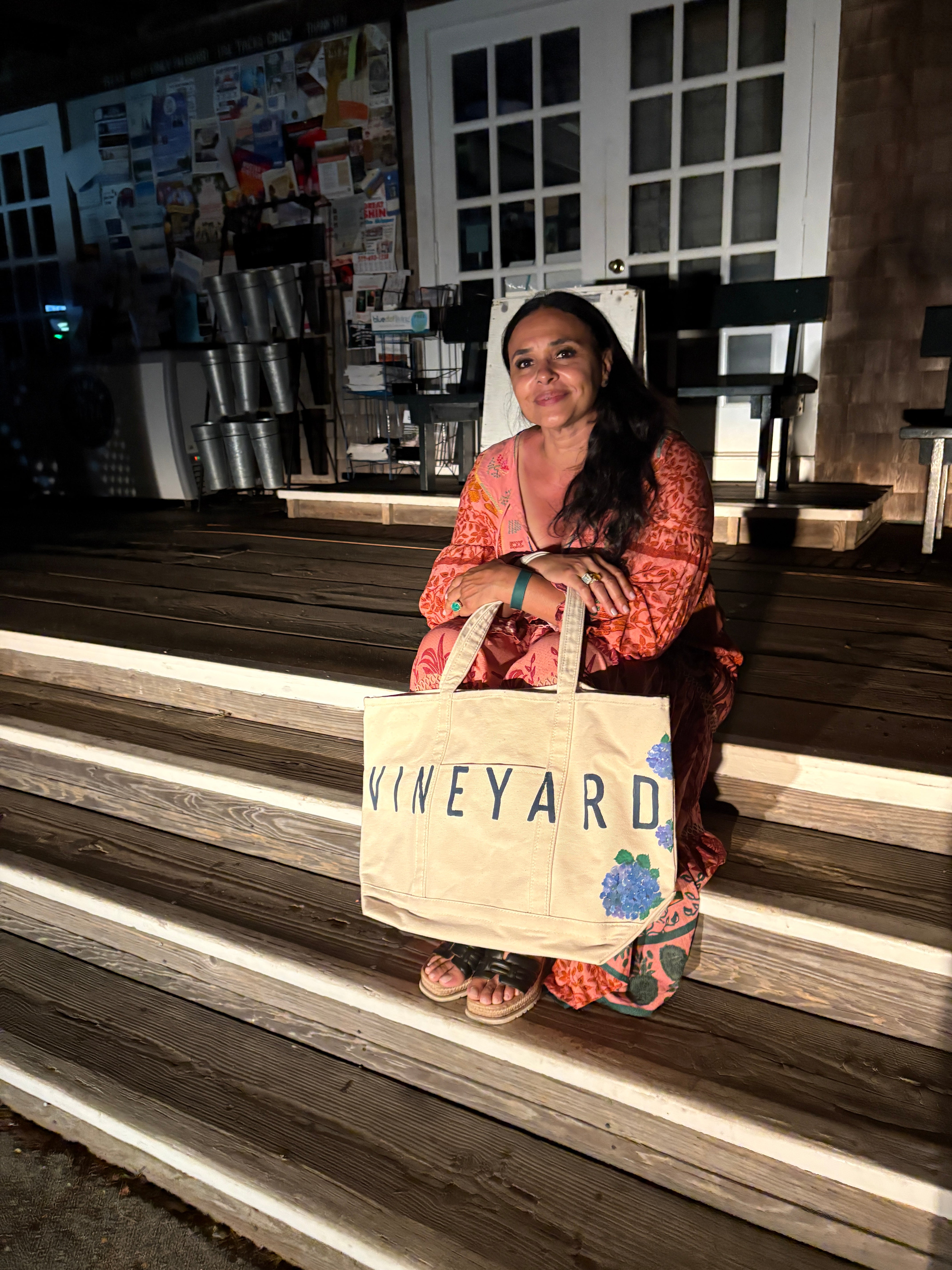Martha’s Vineyard Large Hydrangea Tote