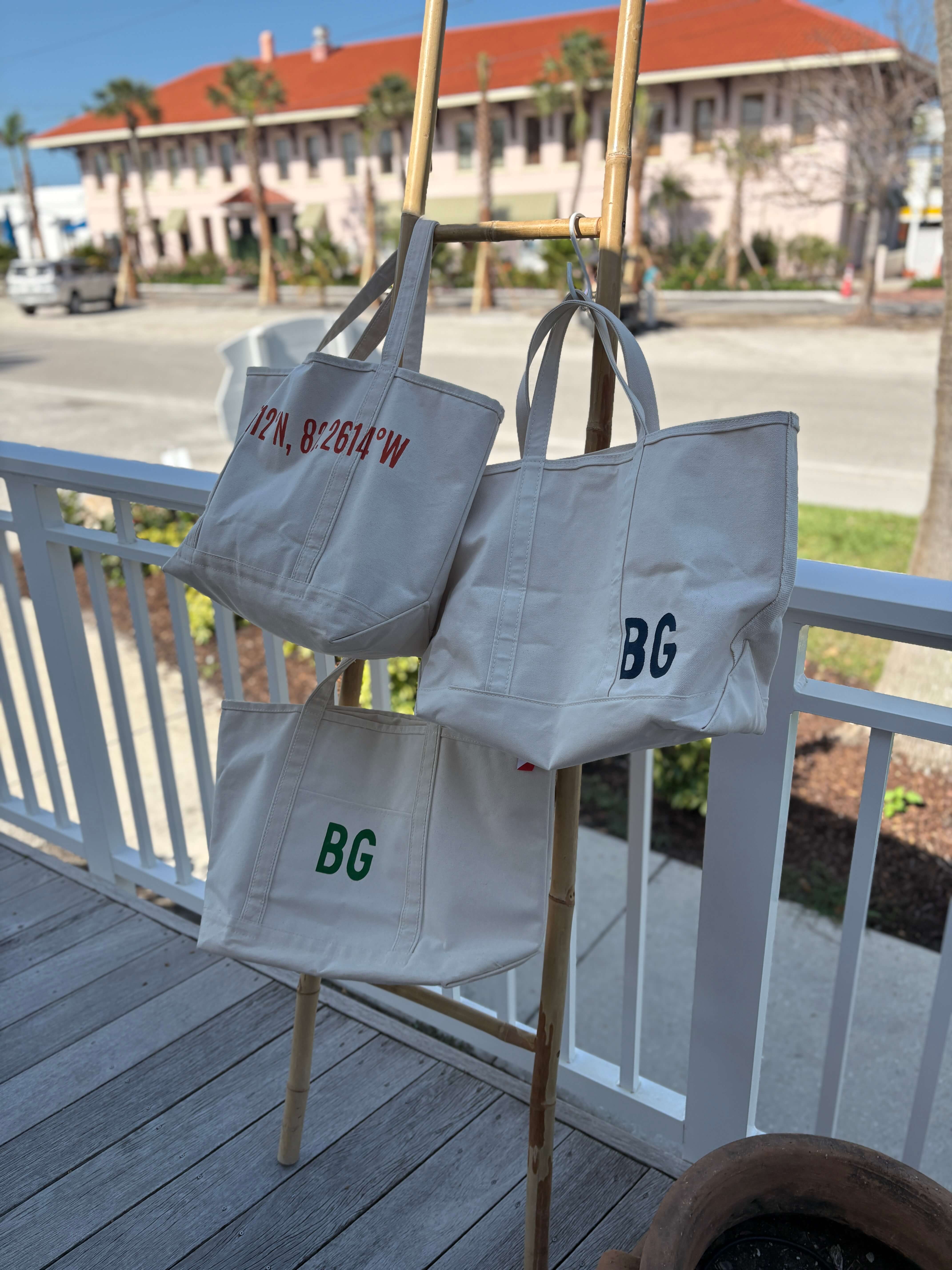 Boca Grande Coordinates Large Tote in Nautical Navy