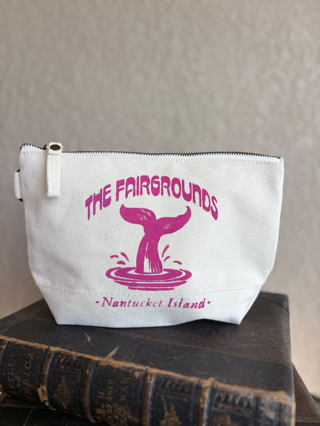 Fairgrounds pouch